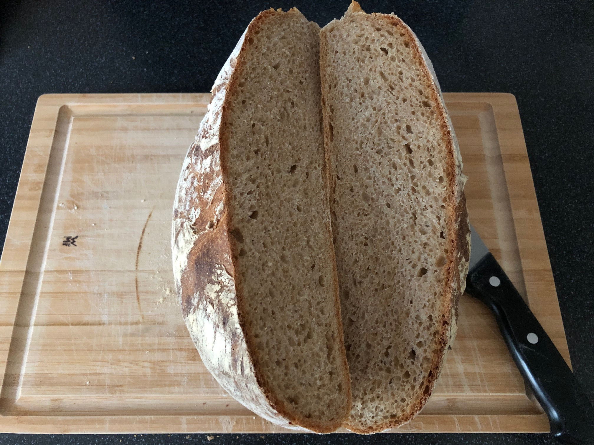 Dinkel-Vollkorn Sauerteig Brot - NEU